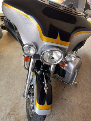 HARLEY-DAVIDSON CVO ULTRA CLASSIC ELECTRA GLIDE 